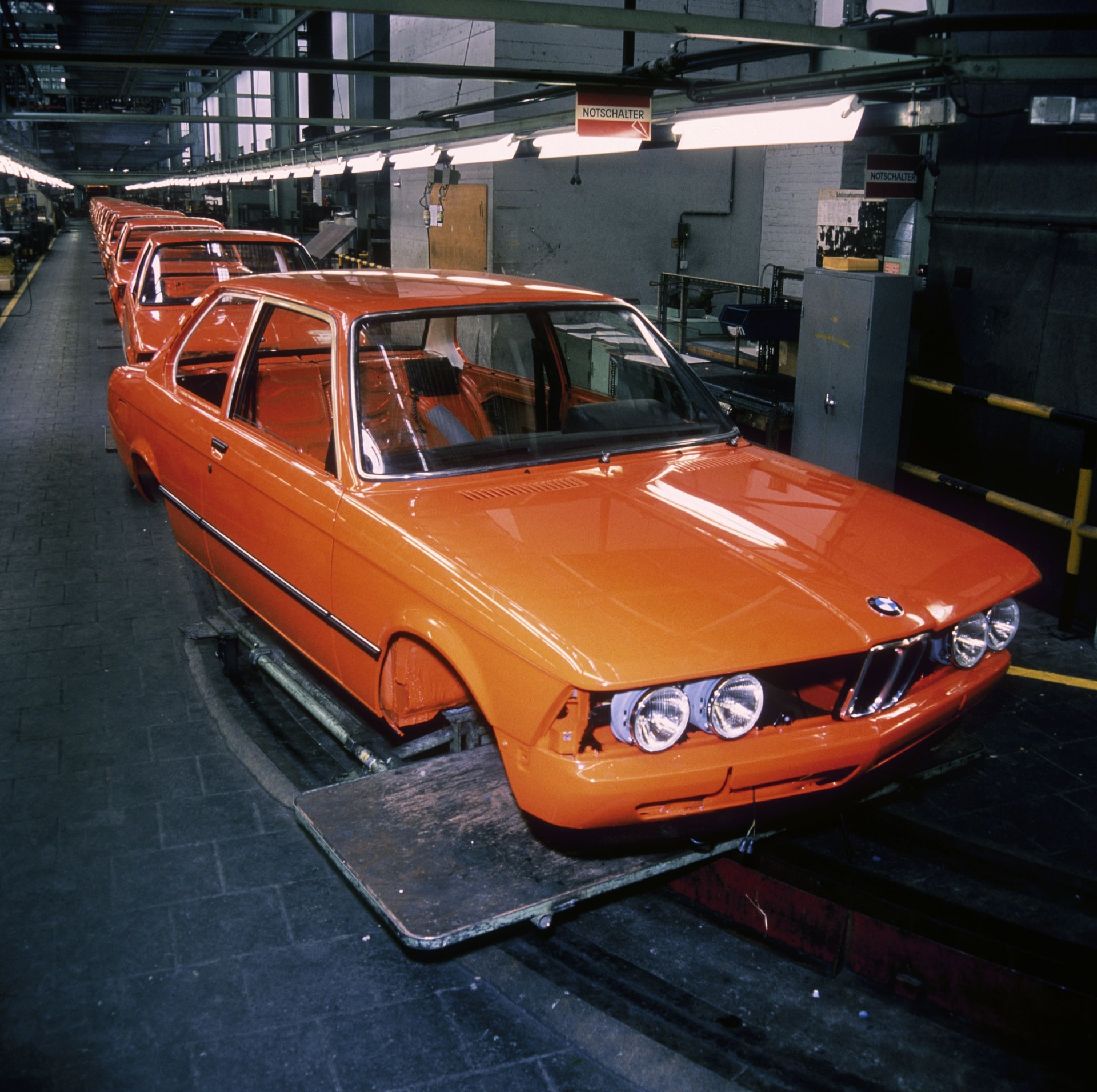 BMW 330e