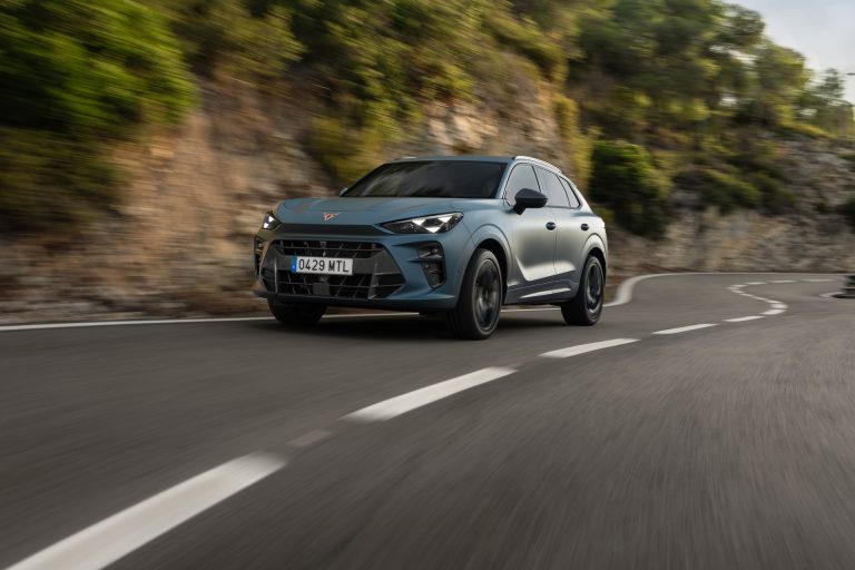 Guía de compra: cómo evitar los errores más comunes al elegir un SUV PHEV como coche familiar único
