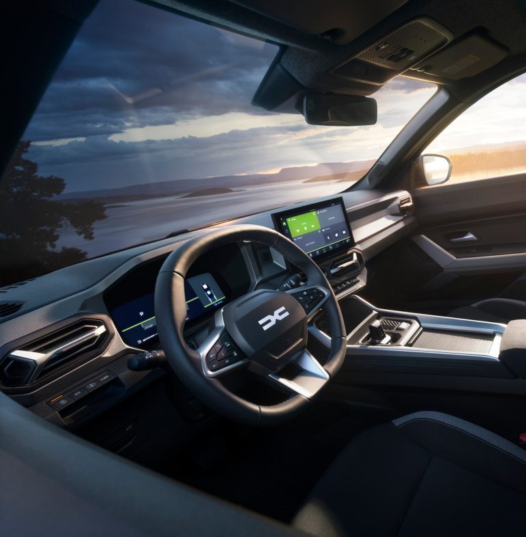 Ranking de SUV-C con mejor equipamiento de serie por debajo de 30.000 € en 2026 Ranking de SUV-C con mejor equipamiento de serie por debajo de 30.000 € en 2026