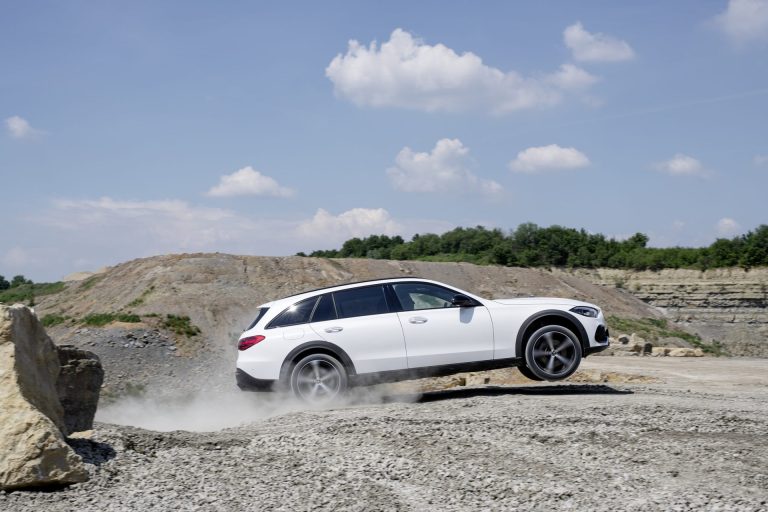 Guía de compra: cómo detectar un compacto PHEV que no compensa frente a un híbrido convencional Guía de compra: cómo detectar un compacto PHEV que no compensa frente a un híbrido convencional