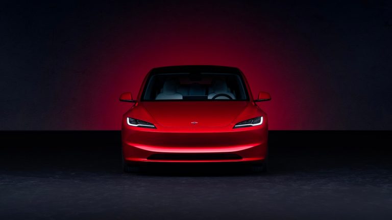 Tesla Model 3 vs Polestar 2: dos berlinas eléctricas premium con filosofías opuestas de eficiencia Tesla Model 3 vs Polestar 2: dos berlinas eléctricas premium con filosofías opuestas de eficiencia