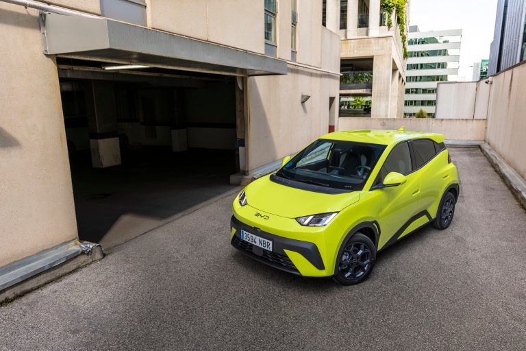 Cómo elegir un SUV-B eléctrico por menos de 30.000 € en 2026 según equipamiento de serie y coste real de carga Cómo elegir un SUV-B eléctrico por menos de 30.000 € en 2026 según equipamiento de serie y coste real de carga