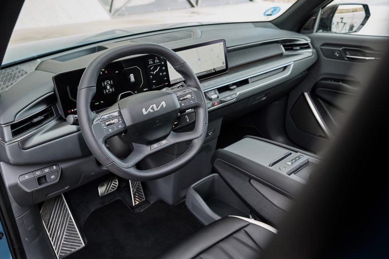 Cómo elegir un SUV eléctrico familiar de 7 plazas en 2026 según diseño, tercera fila útil y modularidad interior Cómo elegir un SUV eléctrico familiar de 7 plazas en 2026 según diseño, tercera fila útil y modularidad interi