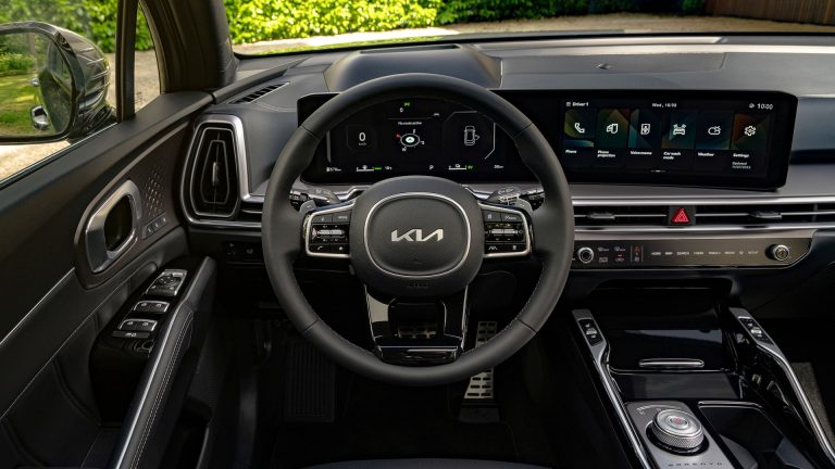 Cómo elegir un SUV PHEV familiar en 2026 según maletero real con batería y plazas traseras útiles Cómo elegir un SUV PHEV familiar en 2026 según maletero real con batería y plazas traseras útiles