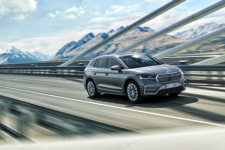 Ranking de SUV-C eléctricos familiares con mejor diseño interior y calidad percibida por debajo de 50.000 € en