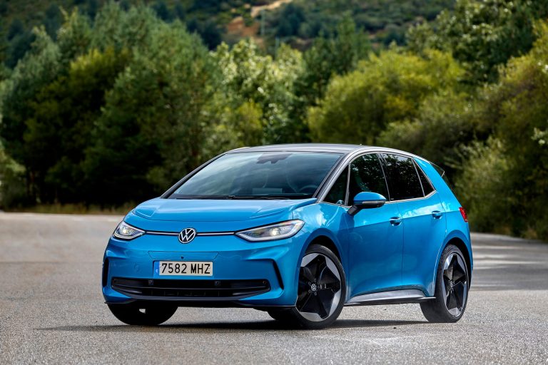 Cómo elegir un compacto eléctrico en 2026 si haces trayectos diarios de 100 a 200 km Cómo elegir un compacto eléctrico en 2026 si haces trayectos diarios de 100 a 200 km